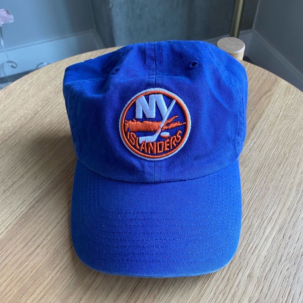 NY Islanders baseball hat, blue adjustable